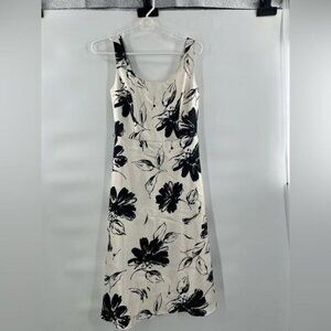 Coldwater Creek black white floral dress size P6 sleeveless scoop neck womens
